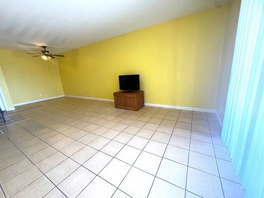 212 Plaza Verde Apt 26, Houston, TX 77038 - #3