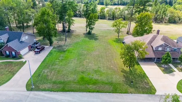 916 Dogwood Ridge Drive, Diboll, TX 75941