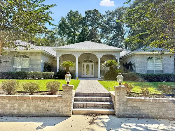 840 Hunterwood Drive, Jasper, TX 75951