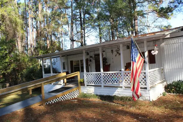 356 Lucas Road, Brookeland, TX 75931