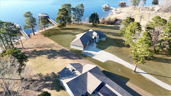400 Sunny Shores, Hemphill, TX 75948