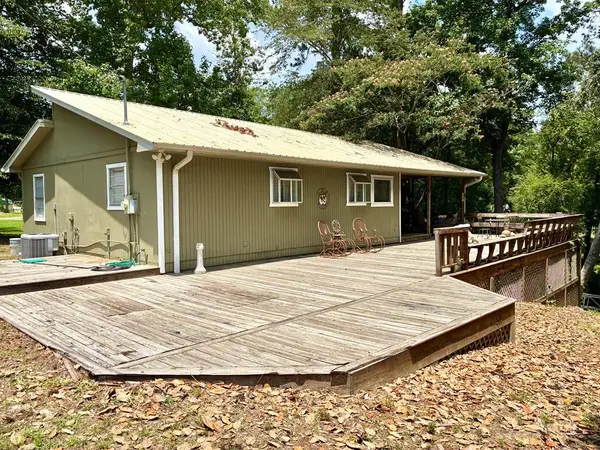 219 Magnolia Drive, Burkeville, TX 75932