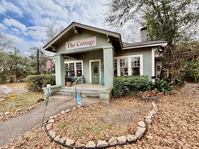 337 College Street, Jasper, TX 75951 - #1