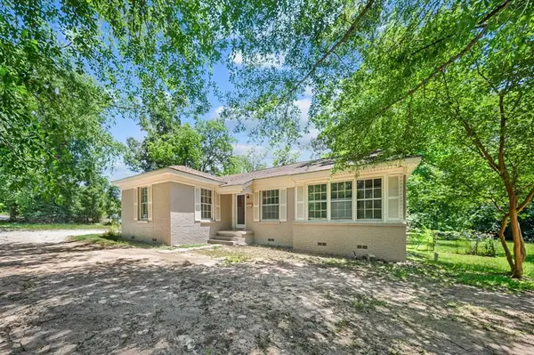 1301 Pershing Avenue, Lufkin, TX 75904
