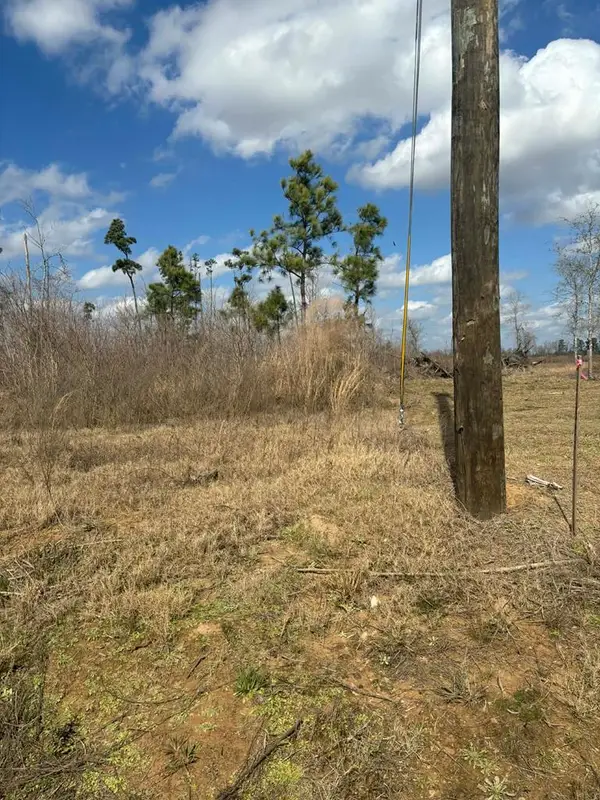 5336 Private Rd, Cleveland, TX 77327