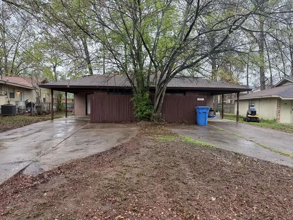 201/203 Hummingbird, Lufkin, TX 75904