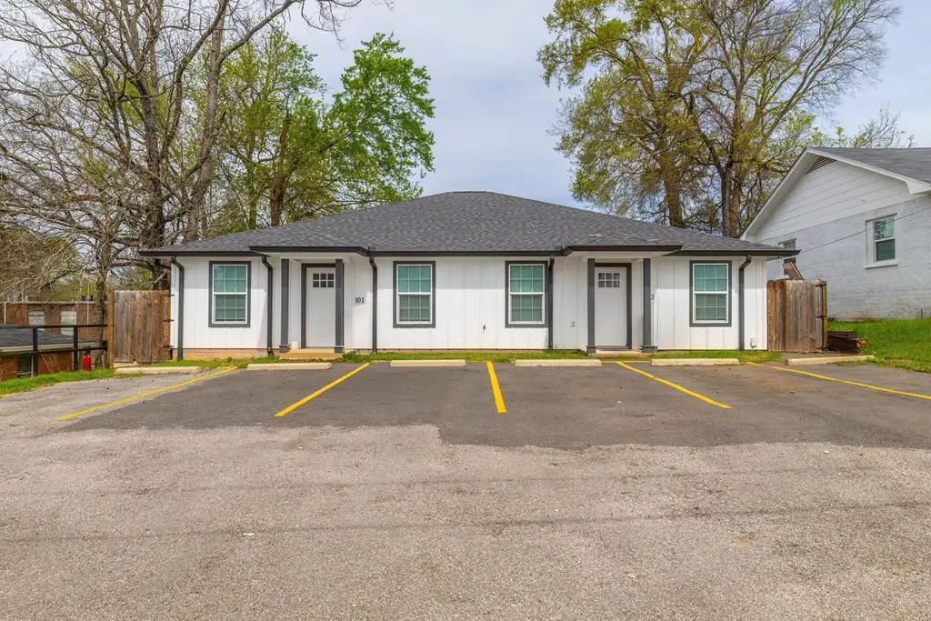 216 W Starr, Nacogdoches, TX 75965 - #1