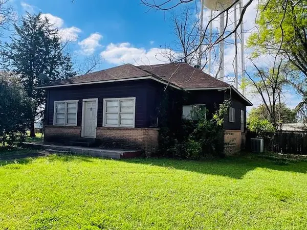 101 Hickory Street, Pineland, TX 75968