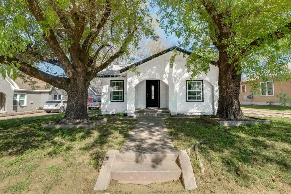 1106 W Rusk St, Jacksonville, TX 75766 - #1