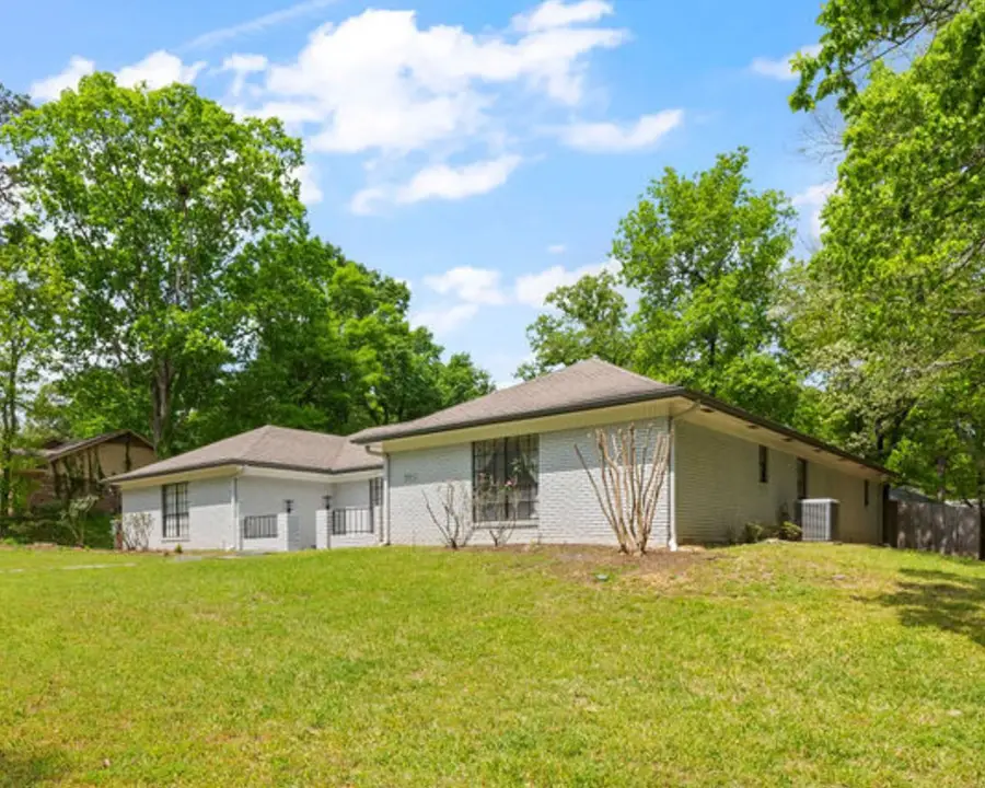 3421 Baywood Drive, Nacogdoches, TX 75965 - #2