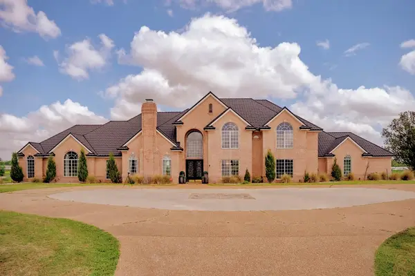 837 State Highway 87 S, Center, TX 75935