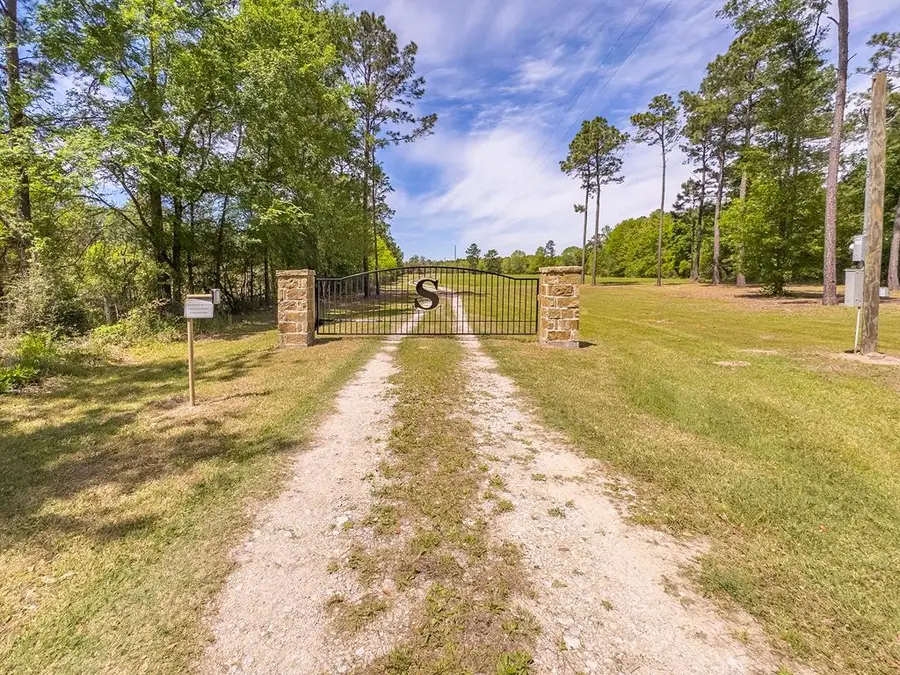 1617 S Scrub Creek Rd, Groveton, TX 75845 - #2