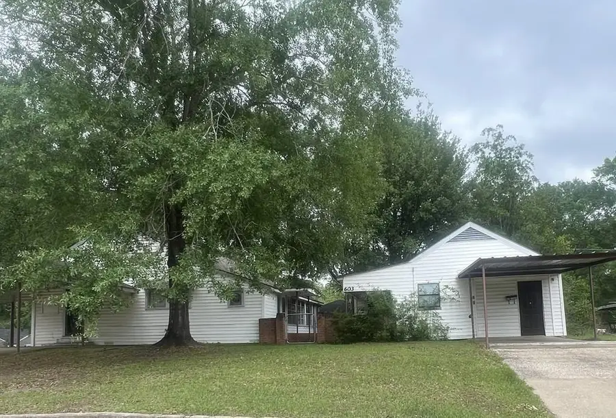611 Park Lane, Lufkin, TX 75904 - #2