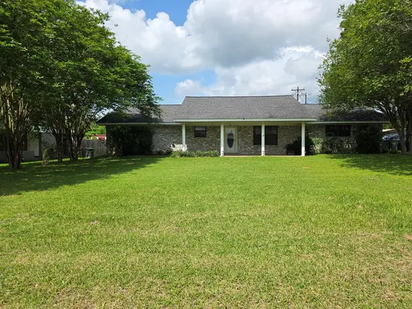 351 N A Ave, GARRISON, TX 75946