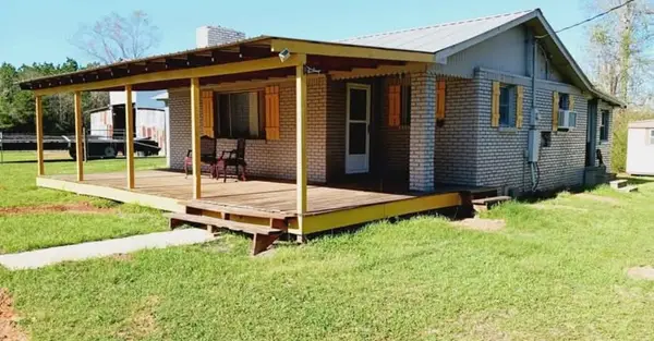 806 Walthall Rd, Newton, TX 75966