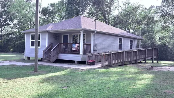 228 County Road 1060, Wiergate, TX 75977