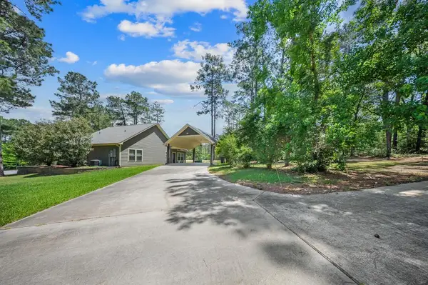 210 Shoreline Drive, Brookeland, TX 75931