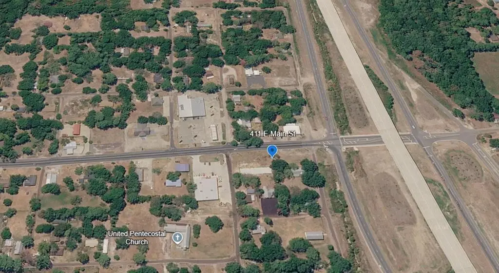 411 E Main St, Zavalla, TX 75980 - #1