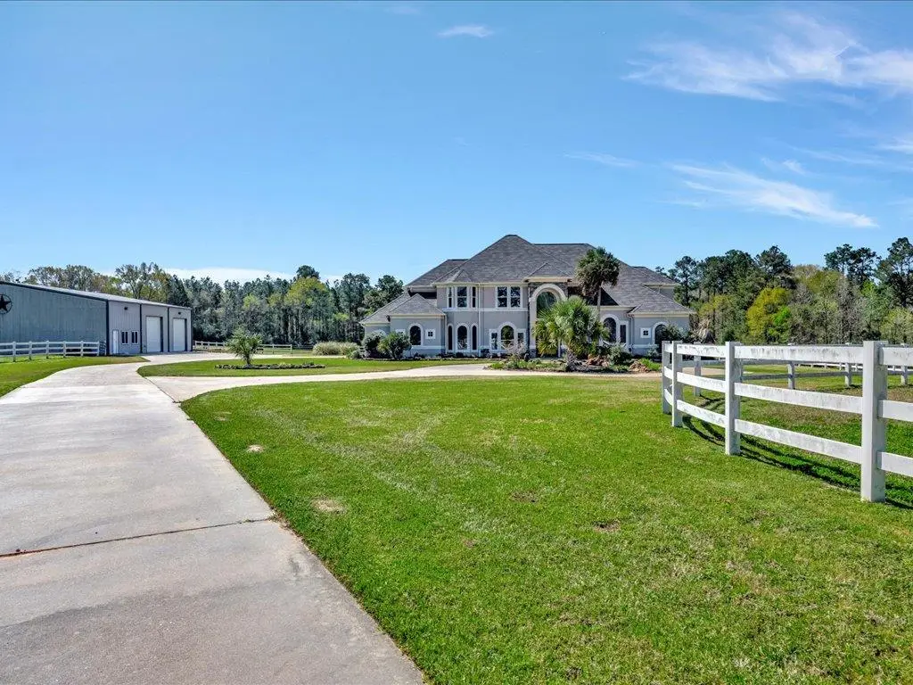 8206 E Highway 103, Lufkin, TX 75901 - #1