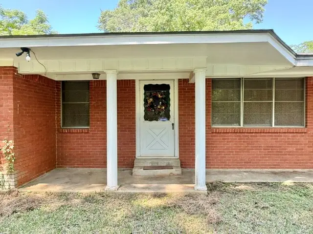 278 S Hosack St, Bronson, TX 75930 - #2