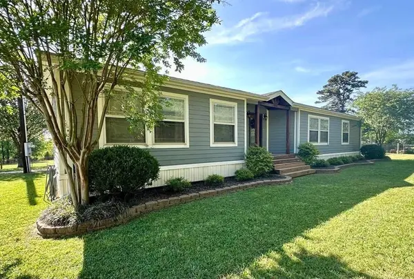 905 Fm 2468, Center, TX 75935