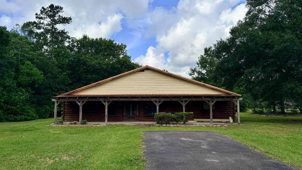 7365 N Linscomb Rd, Vidor, TX 77662 - #1