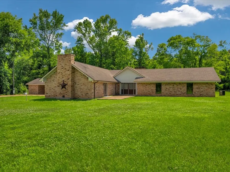 319 Archie St, Timpson, TX 75975 - #2