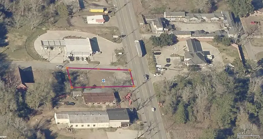 502 S Magnolia St, Woodville, TX 75979 - #3