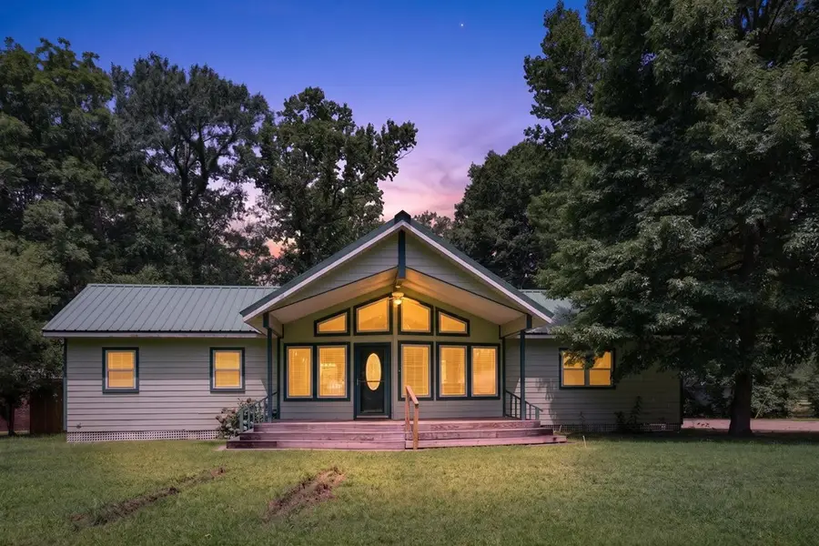 282 Holly Bay Circle, Hemphill, TX 75948 - #2