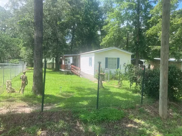 145 Mark Street, Hemphill, TX 75948