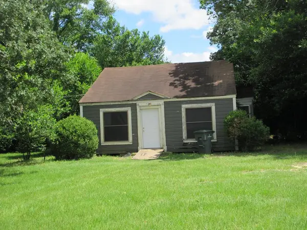3302 Center Road, Nacogdoches, TX 75963
