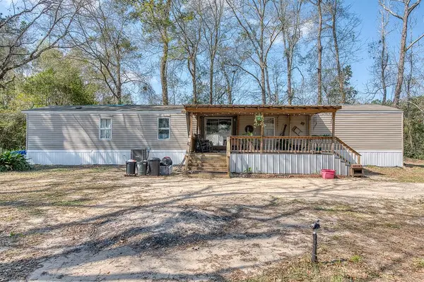 417 County Road 4141, Orange, TX 77632