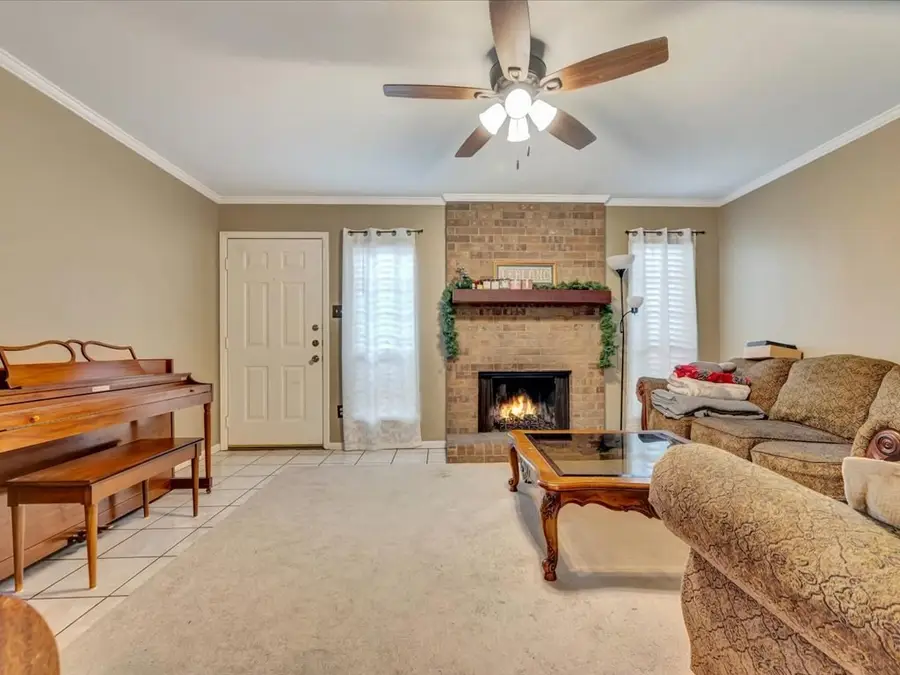 3230 Pearl Street, Nacogdoches, TX 75965 - #3
