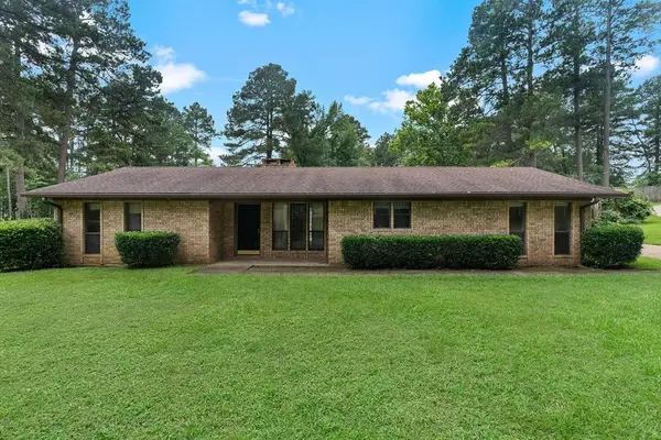 750 Pine Terrace, Center, TX 75935
