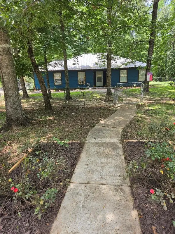 581 Angela Lane, Hemphill, TX 75948