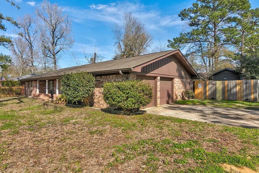 1300 Northwood Drive, Jasper, TX 75951 - #2