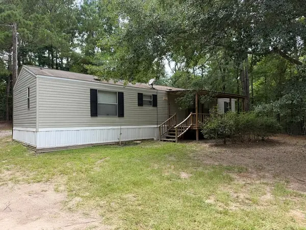 1560 Cr 278, San Augustine, TX 75972