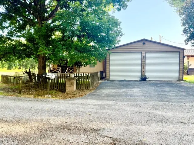 127 Lakeshore Circle, Hemphill, TX 75948 - #2