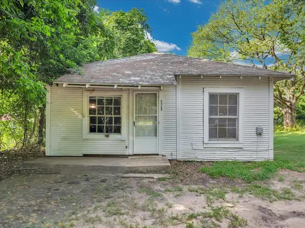 3015 Cecil Jones, Nacogdoches, TX 75961