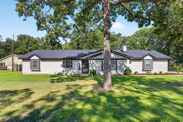 108 Ridgewood Drive, Lufkin, TX 75904