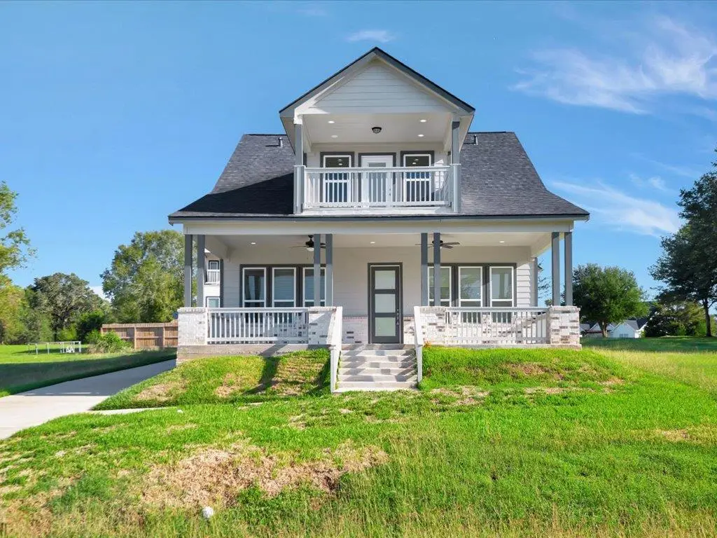 345 Edgewater Drive, Livingston, TX 77351 - #1
