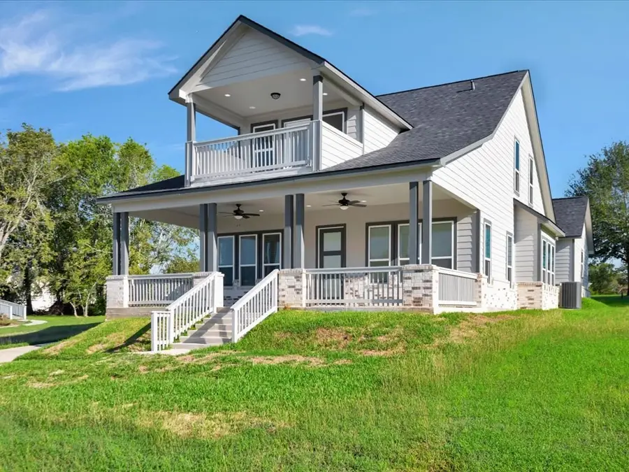 345 Edgewater Drive, Livingston, TX 77351 - #2