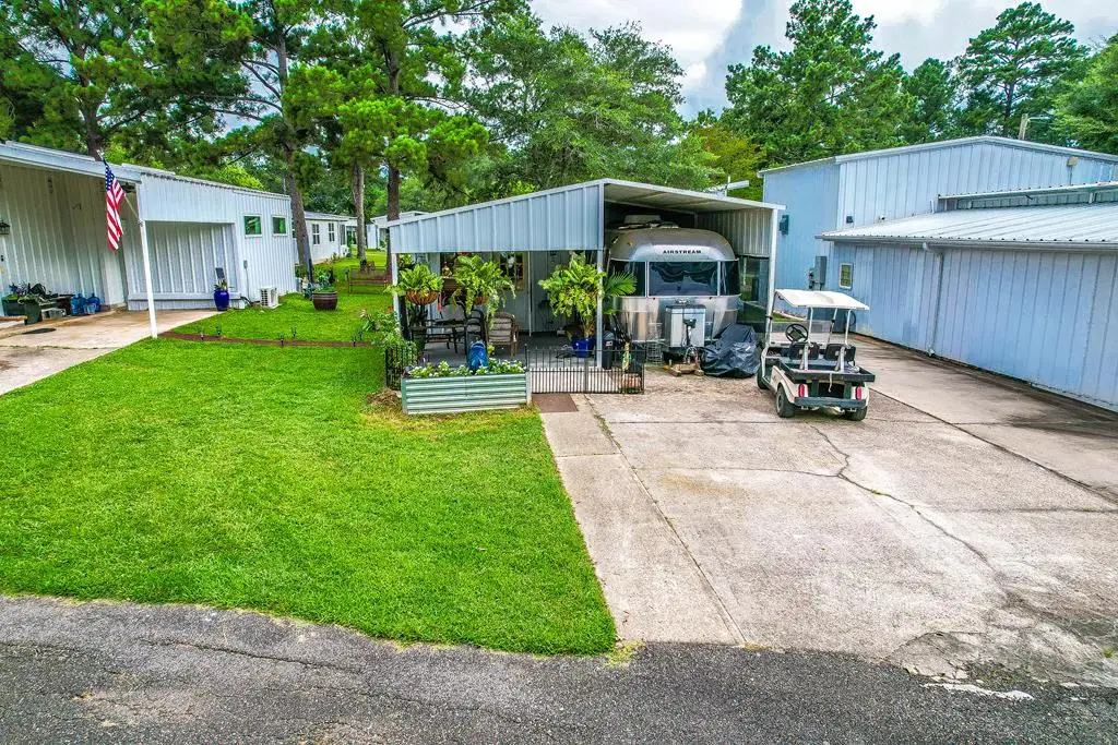 205 Magnolia, Zavalla, TX 75980 - #1