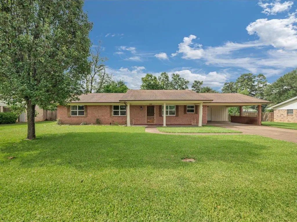 209 W Lakewood, Nacogdoches, TX 75965 - #1