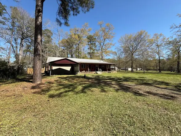 1755 Pleasure Bend Road, Hemphill, TX 75948