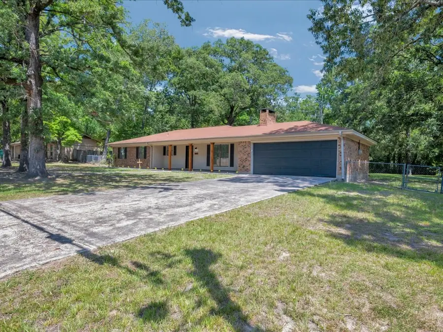 900 Edgewood Circle, Lufkin, TX 75904 - #3