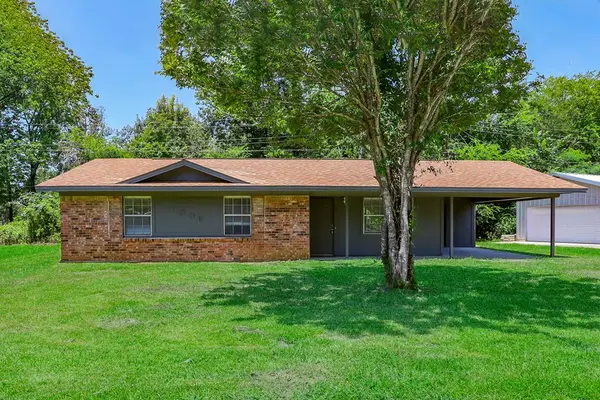 1006 Oak Hollow Place, Diboll, TX 75941