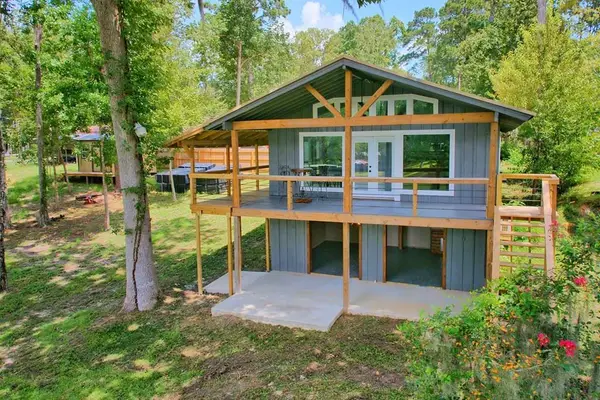 573 Hickory Hill Drive, Burkeville, TX 75932
