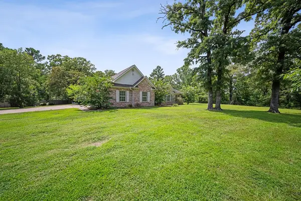 1074 Post Oak Road, Lufkin, TX 75904