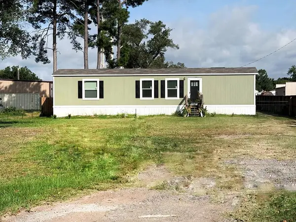 34 W 4th Street, Wells, TX 75976
